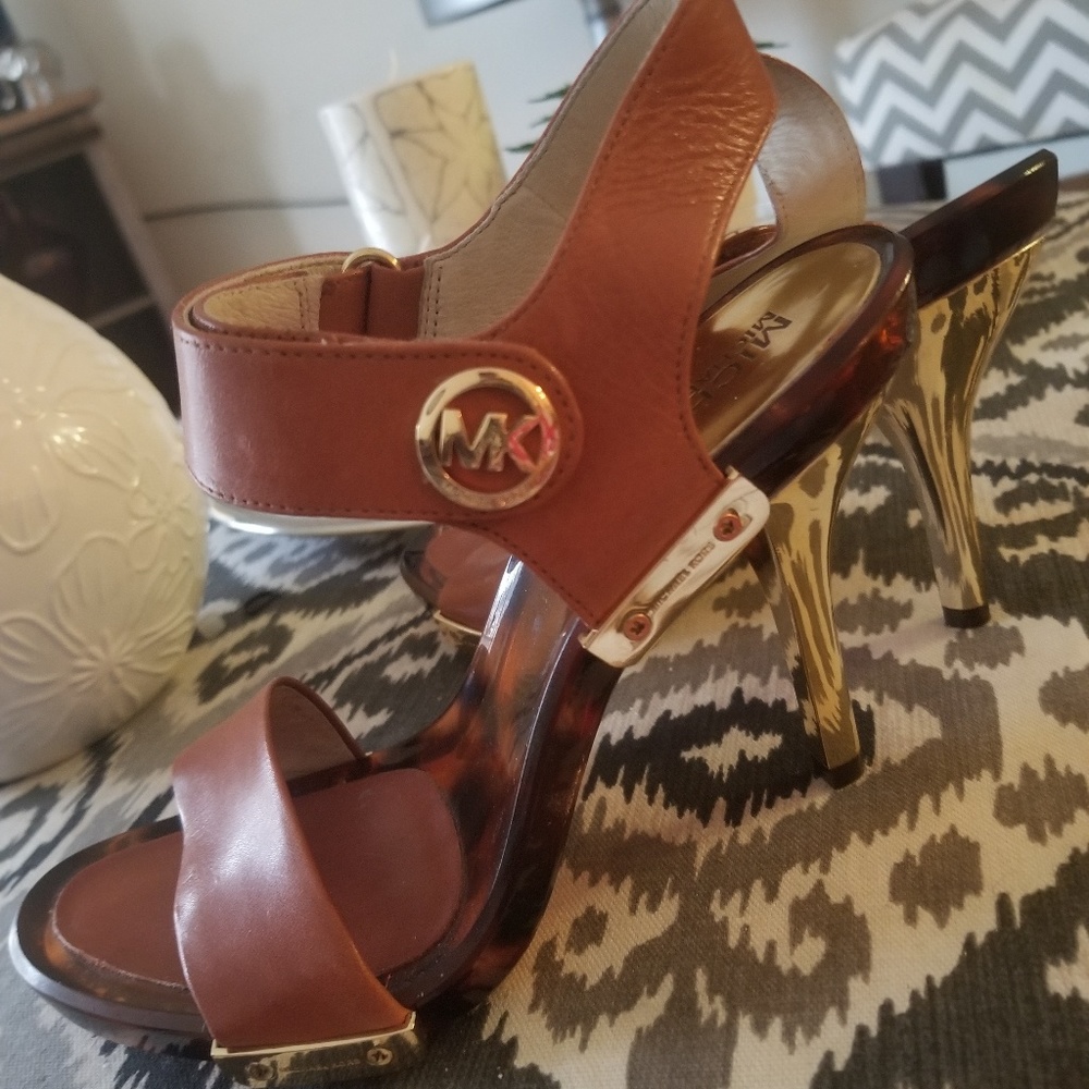 MK  High heels